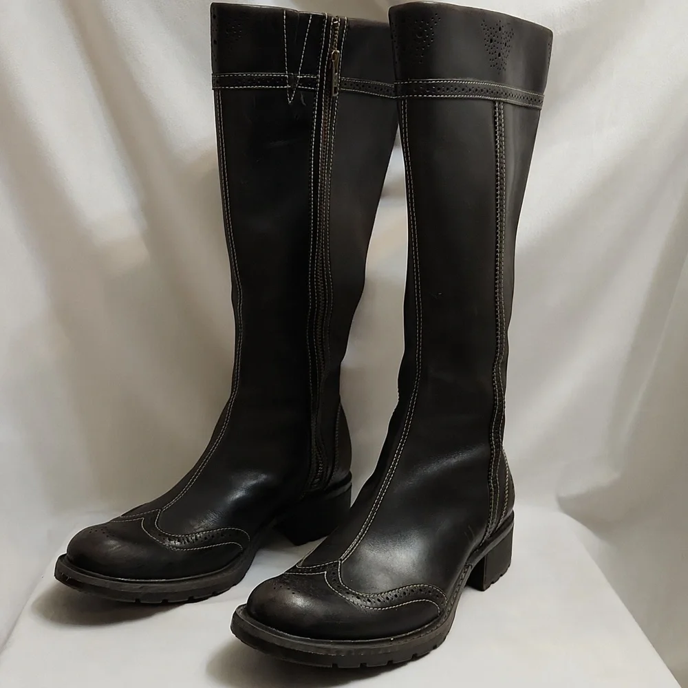 Timberland Tall Wingtip Leather Heeled Boots (W Size 7.5) - Picture 4 of 16